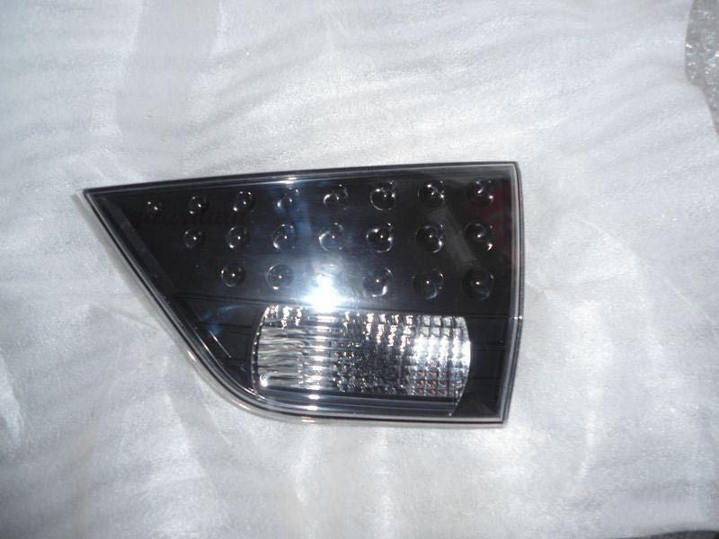2008-11 for Mitsubishi Rear Right Tail Light Inner 8331A064 Outlander XL