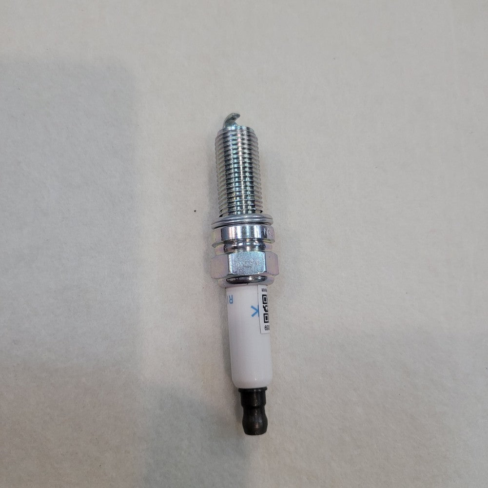 Laser Platinum Spark Plug Set for Mercedes-Benz C250 2012
