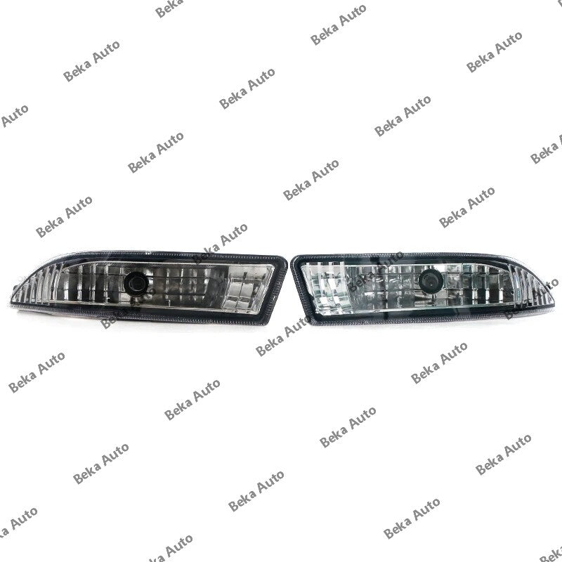 A pair of front bumper fog lights with bulbs for Toyota for Corolla Kombi Limo E12 2001-2004.