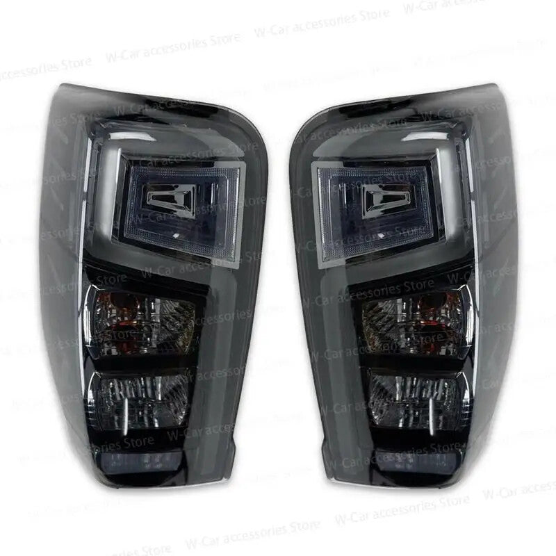 Left side applicable to for Mitsubishi L200 Triton 2019 - 2020 taillight side rear brake reverse