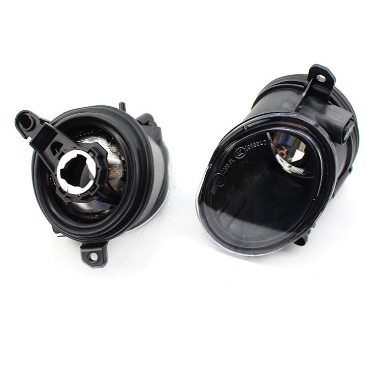 1 pair of 30764930/931 front L+R fog lights and driving lights suitable for Volvo S40 V50 C30 C70