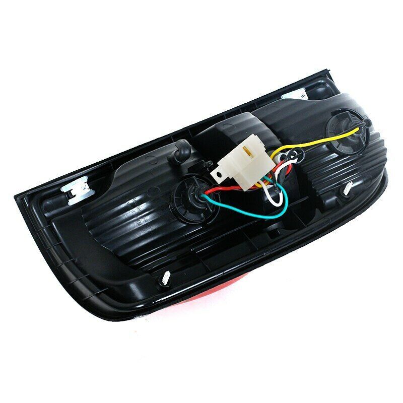 Right rear passenger brake light with bulb taillight applicable to for Toyota Tacoma 2001-2004