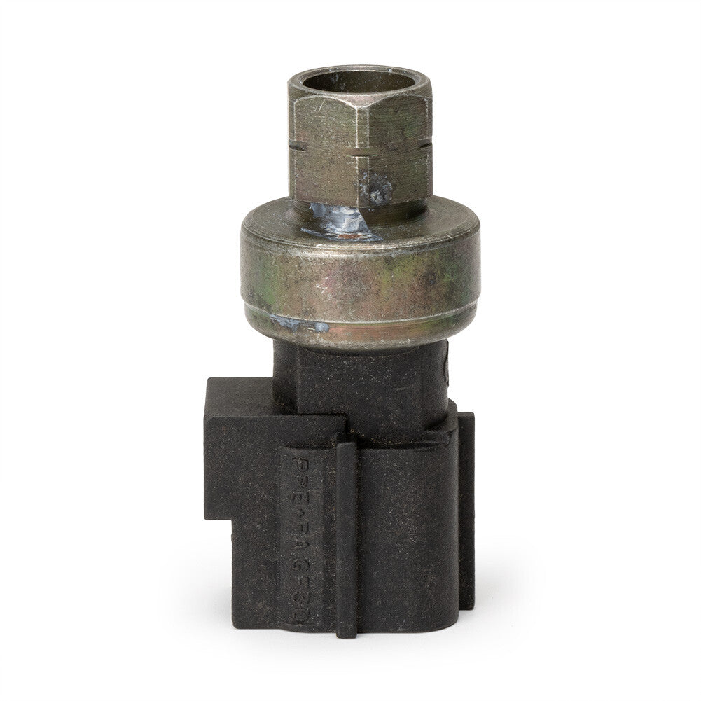 Air conditioning pressure sensor 05072384AA is suitable for Chrysler and for Dodge vehicles.