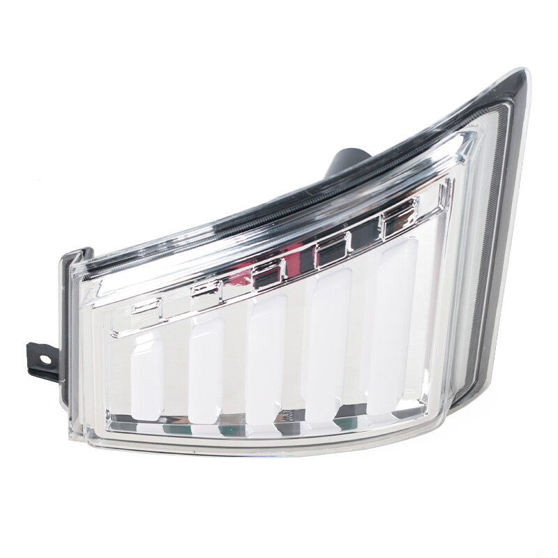 Kit for Isuzu 700p trucks: Heavy-duty turn signal, driving signal, LED headlights.