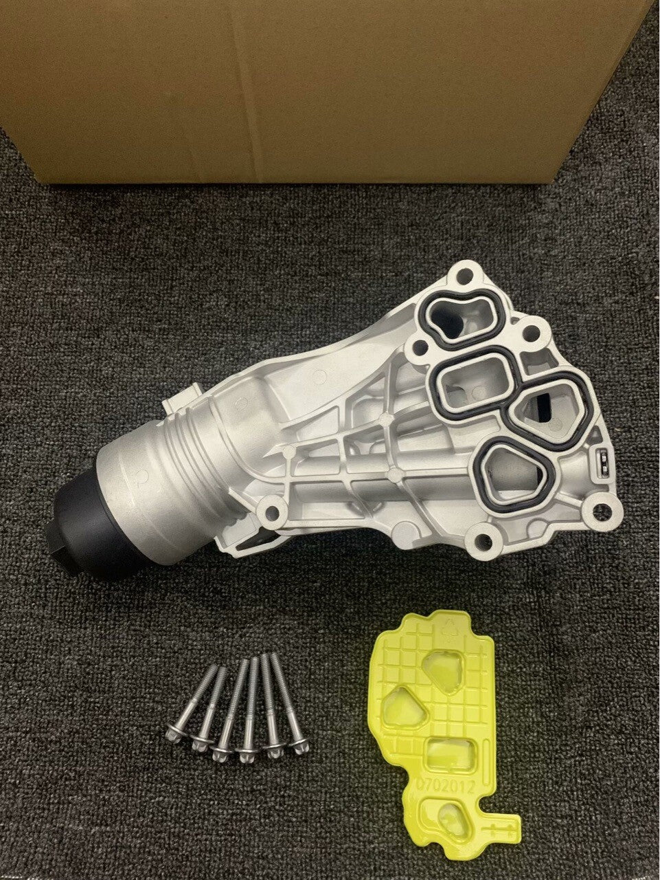 New Engine Oil Filter Housing for BMW 228i xDrive Gran Coupe X1 20-22 X2 20-23