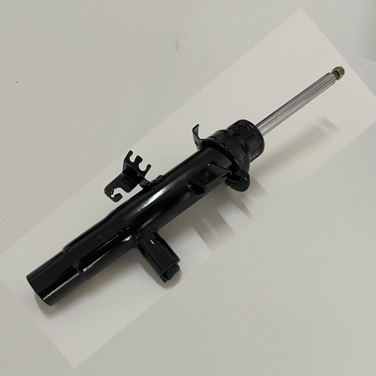 2PCS Front Shock Absorbers for BMW 3 Series F30 F80 2WD 37116793865 37116793866