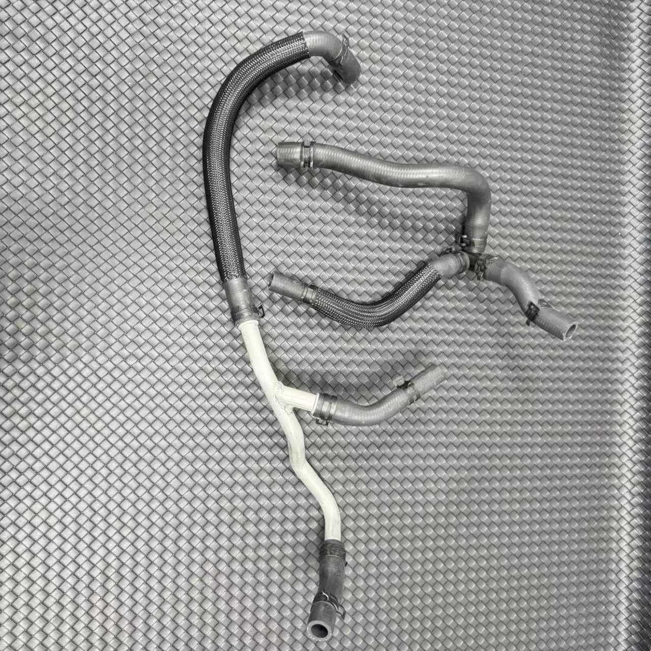 Heater Supply Return Hose for Dodge Durango 11-15