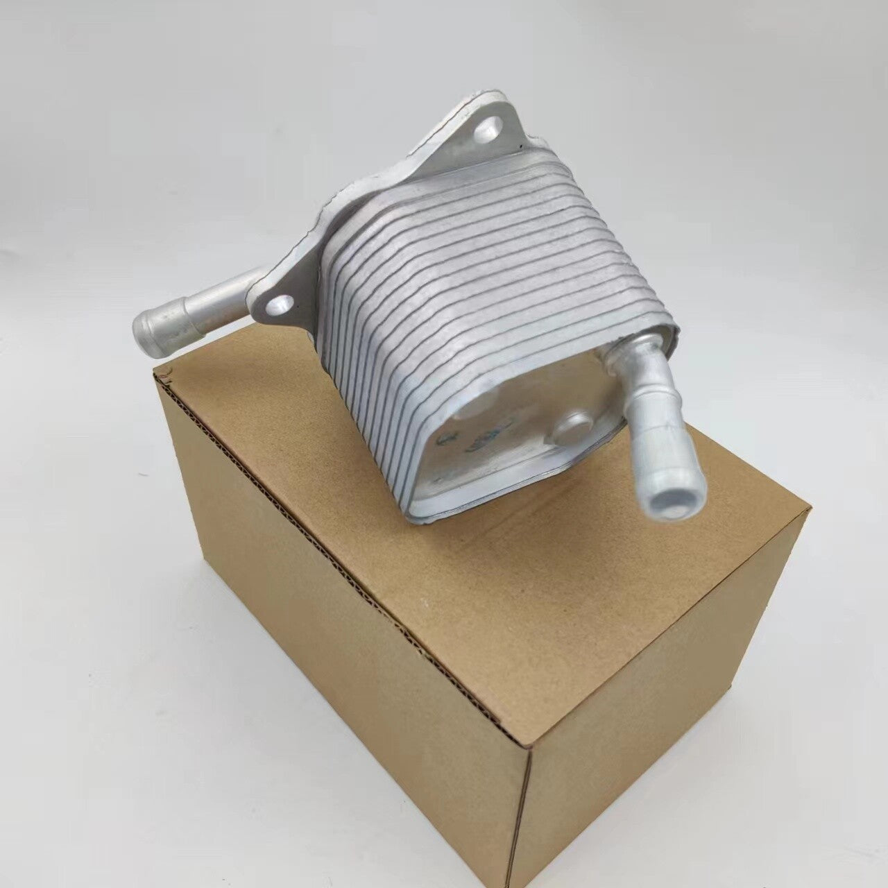 Engine oil cooler Asy 15071-0E010 150710E010 is suitable for Toyota Hilux Revo 1GD 2GD