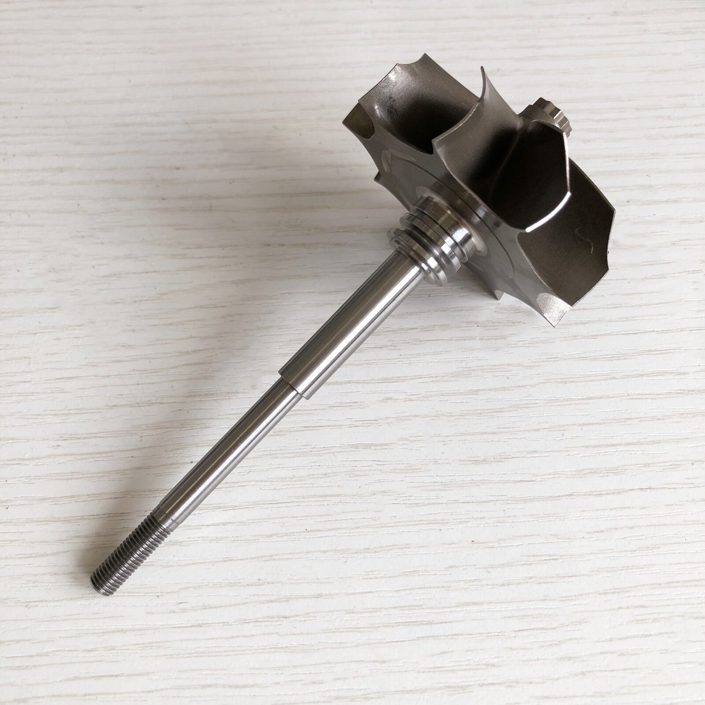 TD06H 58.8/67.2 mm 9-blade turbine wheel/turbine shaft and wheel/turbine wheel and shaft