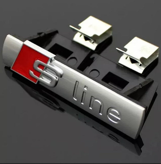 Suitable for ABT car keychains, horseshoe buckles, carbon fiber leather, black and red
