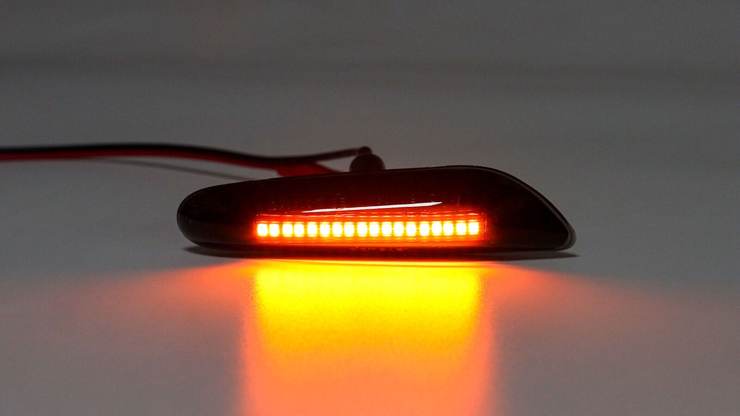 2-Piece Mudguard Side Turn Signal Light Set for BMW E88, E90, E92, E91 - new