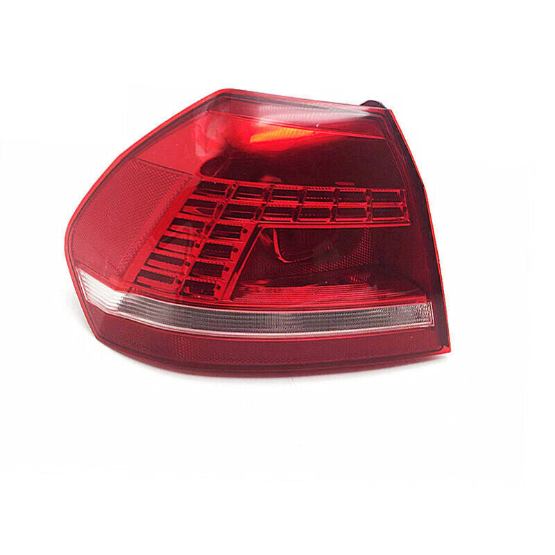 One-piece set suitable for Volkswagen for Passat 2011-2015 left exterior LED taillight and brake light.