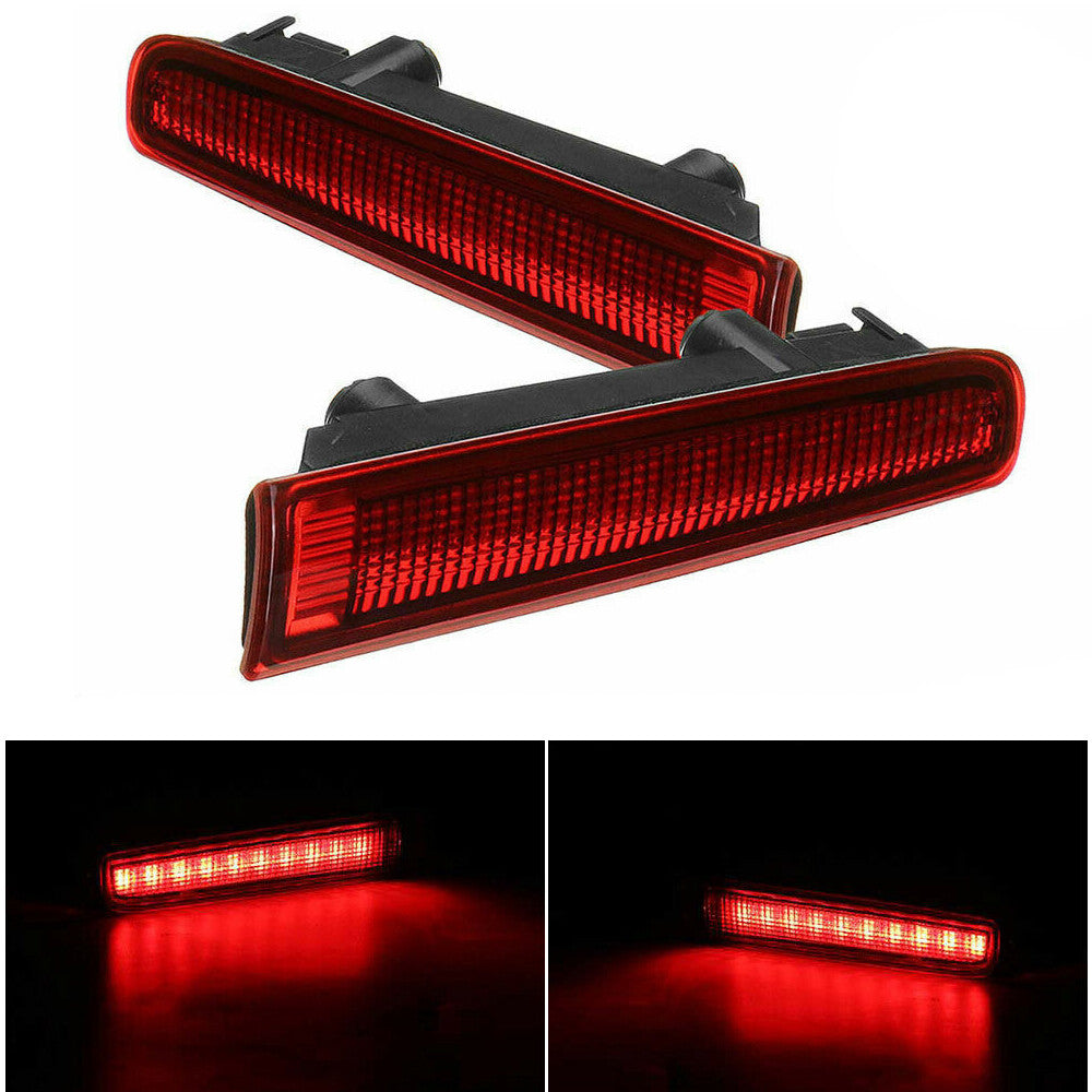 A pair of third-grade brake lights are suitable for Volkswagen transport trucks T5-T6 barn doors.