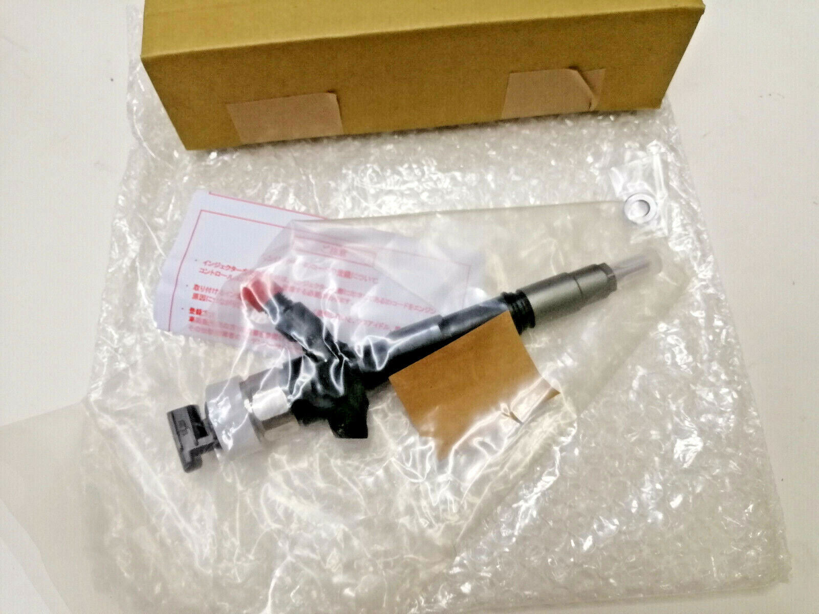 NEW Diesel injector 23670-0L050 095000-8290 for Toyota Hilux Prado D4D 1KD-FTV