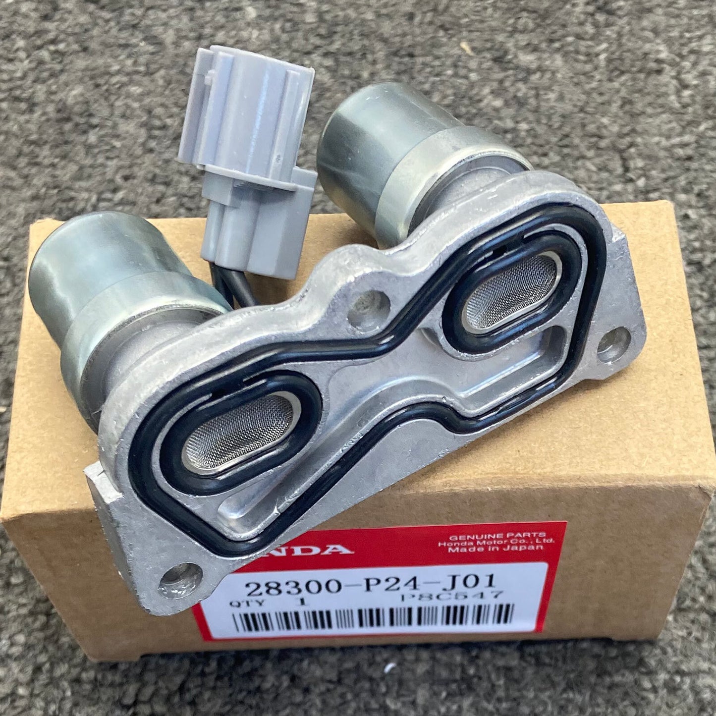 The new dual shift solenoid valve for transmissions is suitable for Honda CR-V 97-2001 and for Civic 1992-2000.