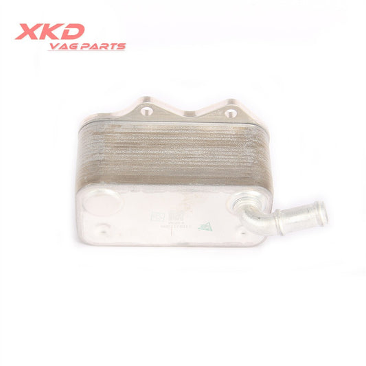 2.0L engine oil cooler suitable for Volkswagen for Golf for Tiguan , for Audi A1, A3, A4 seats, Leon 06D117021C