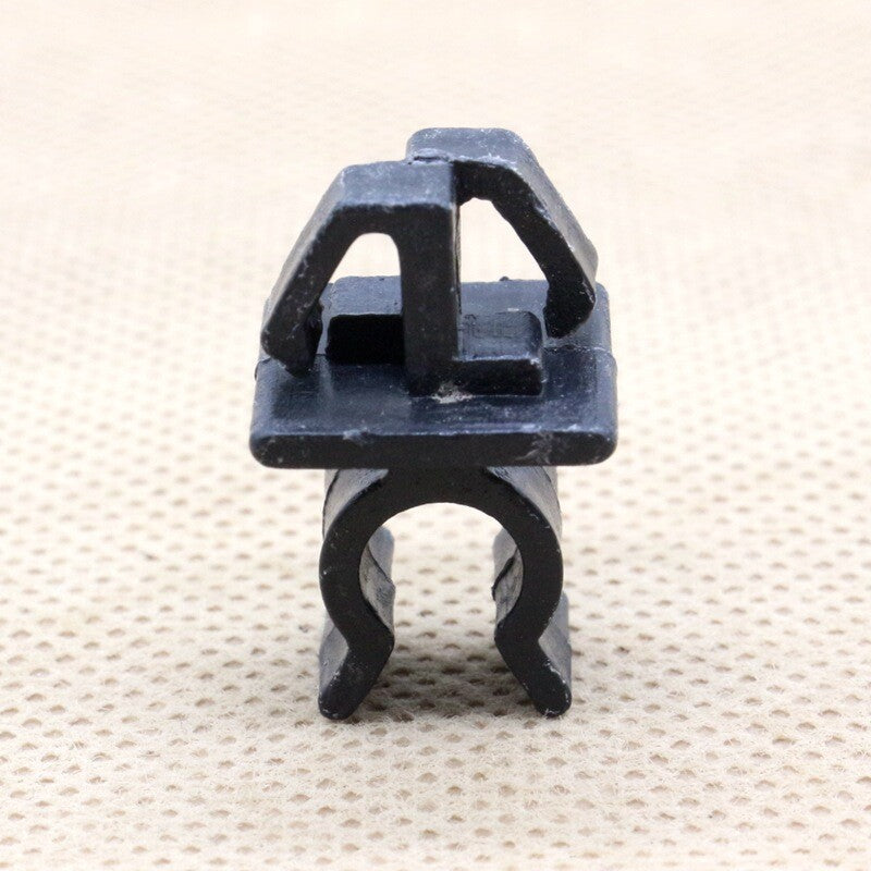 Range hood mounting clip 95073074 is compatible with for Chevrolet Malibu and for Buick Encore.