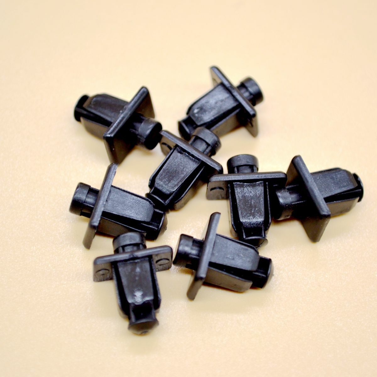 10pcs Cowl Grille Clips Retainers Fastener Screws Clamp Bracket Rivet for Nissan