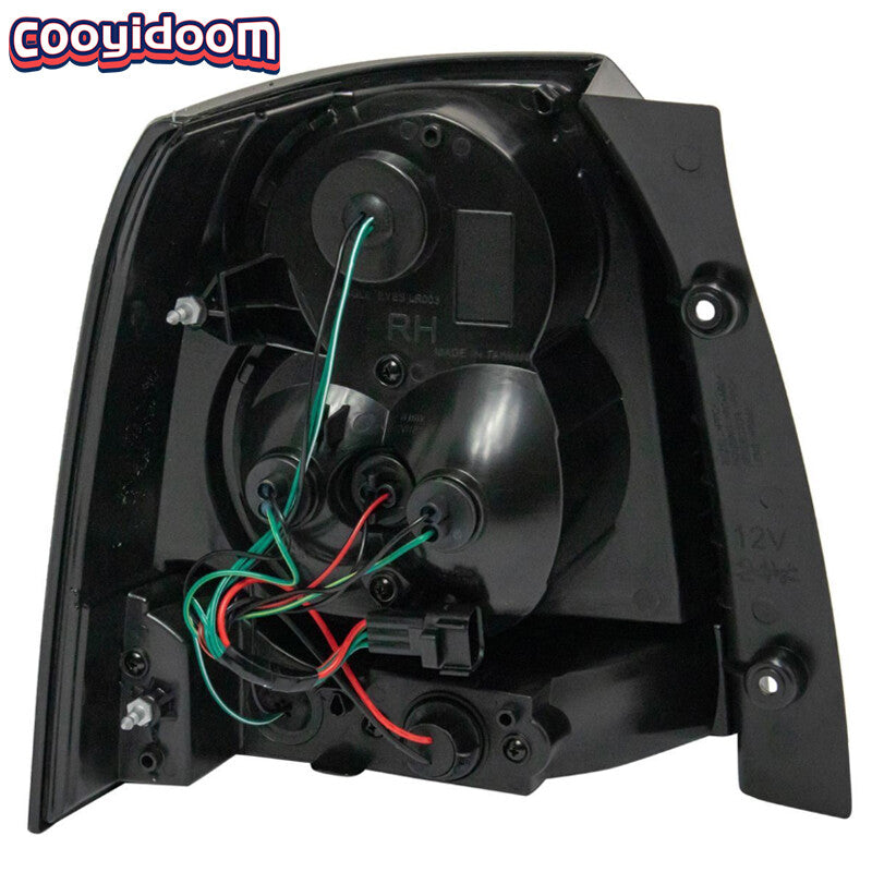 The right rear taillight brake light with bulb is compatible with for Land Rover Freelander 2 2013-2015.