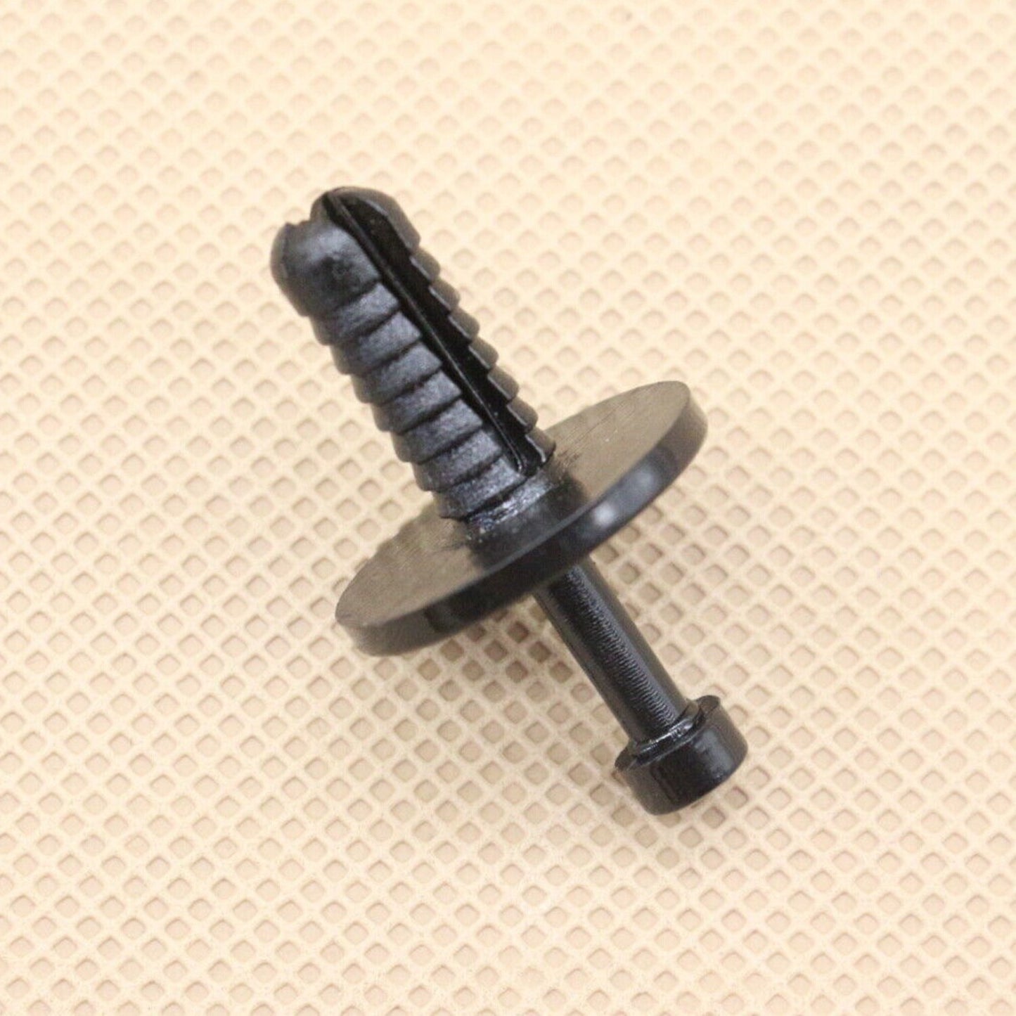 35Pcs Plastic Rivets for BMW E30 E34 E38 E46 E53 X5 E65 E70 E72 51471919209