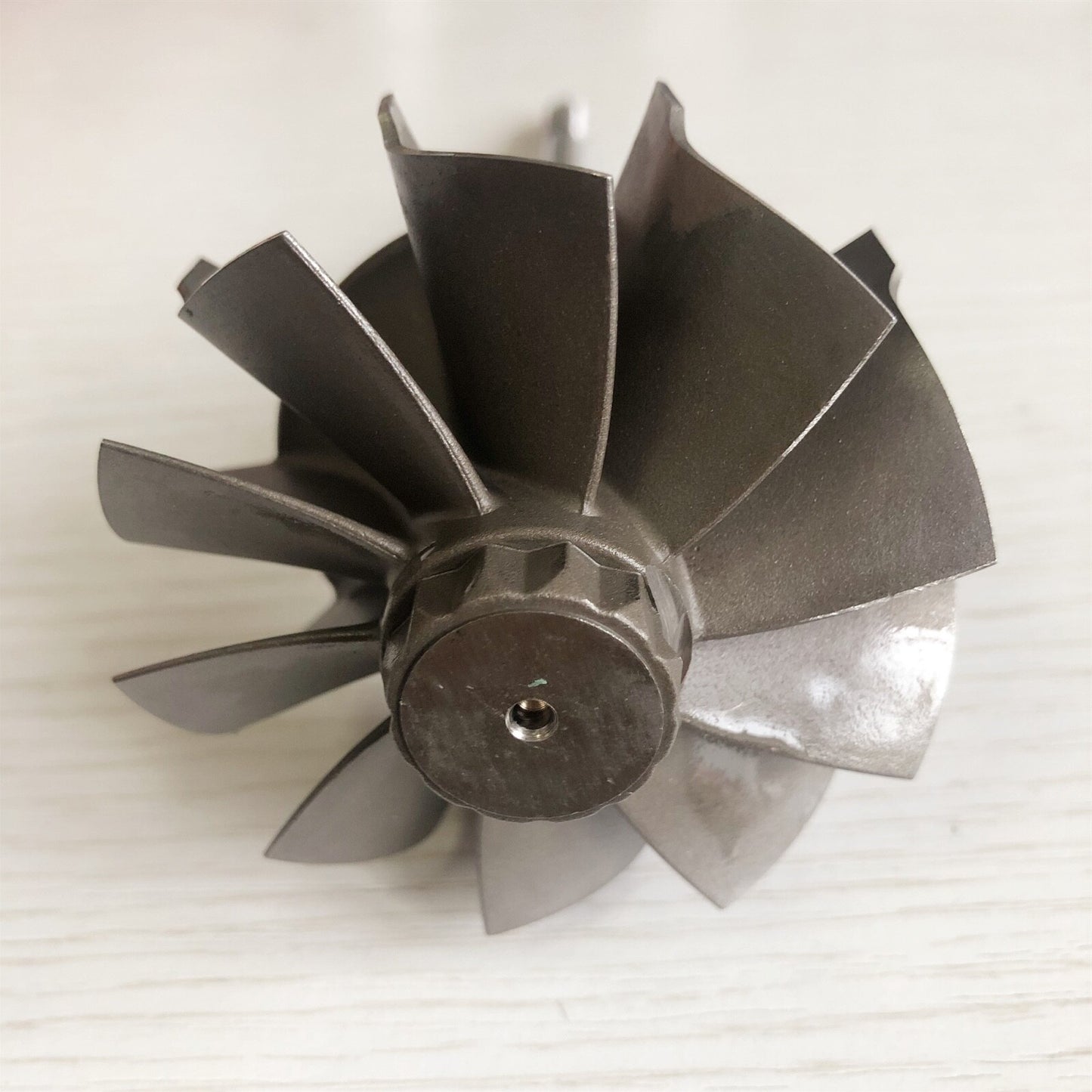 HE351VE 67/70 mm 10-blade turbine turbine shaft/turbine wheel
