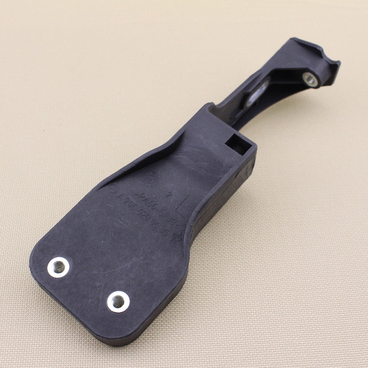 new 2046200685, left-side headlight bracket for Mercedes W204, GLK250, and GLK350.
