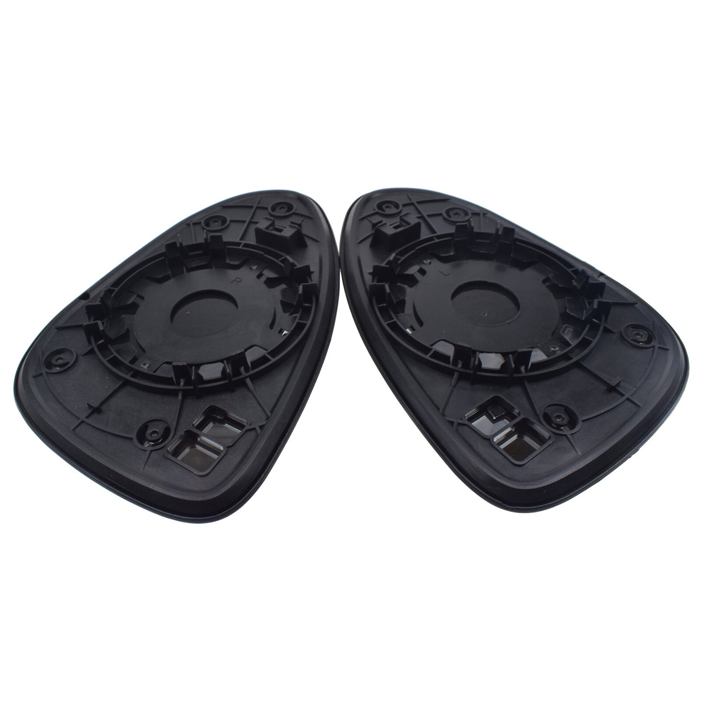 A pair of left and right mirror glass panels are suitable for Chevrolet Aveo 2011-2018 1.6L L4