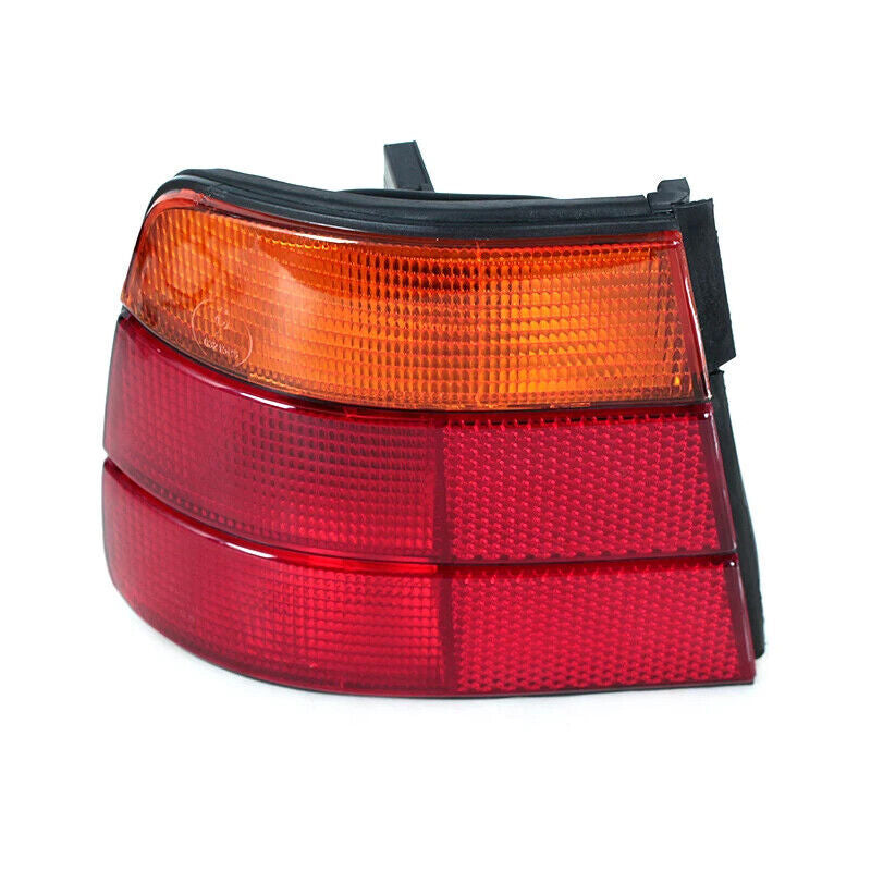 Left side: Applicable to for BMW 5 Series E34 1988-1995 rear taillight, bumper light, and brake light.