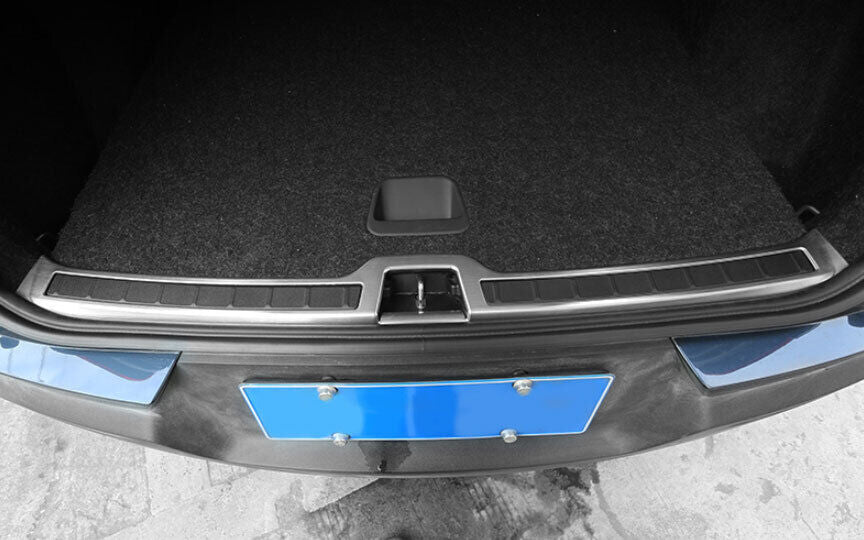 for Volvo XC40 2019-2023 Matt Steel Silver Rear Bumper Sill Plate Protector Trim