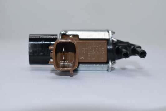 K5T46597 Intake Manifold VSV Vacuum Solenoid Valve Assy Fit for Nissan J32 2.5L