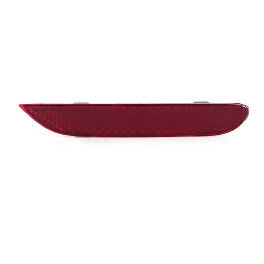 The right rear bumper reflector turn signal is applicable to for Nissan Pathfinder 2013-2017.