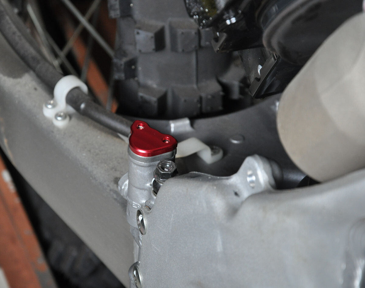 CNC Rear Brake Reservoir Fluid Cover Cap for Honda CR125 250 CRF150 250R/X 450RX