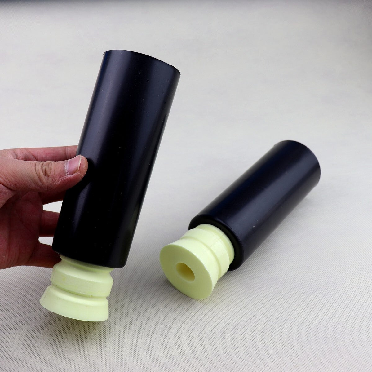 2 PCS Rear Shock Absorber Strut Boot TSHB-120R RH/LH for Toyota 48341-47010