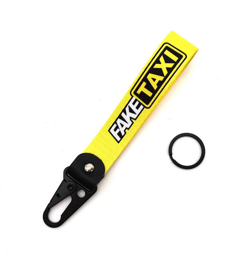 Car keychain/key ring with lanyard, car accessories, fake taxi, suitable for Mitsubishi .