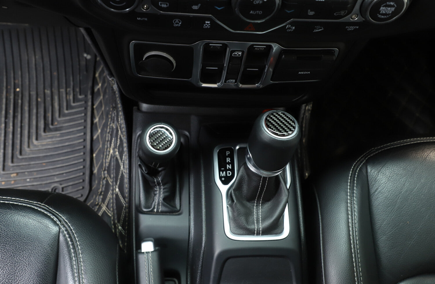 Carbon Fiber 4WD Gear Shift Knob Head Cover Trim for Jeep for Wrangler JL 2018-2021