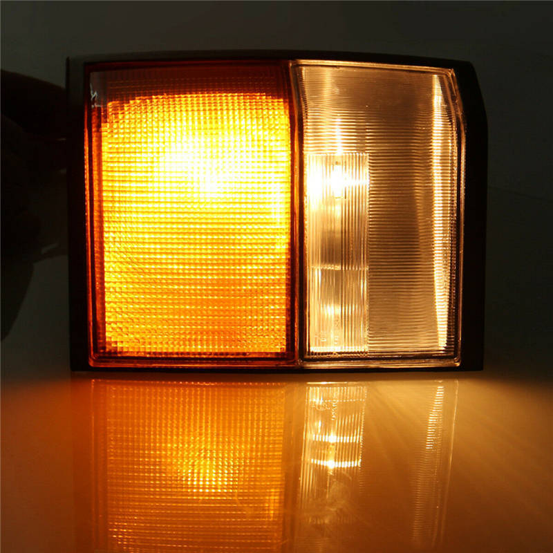 Front left + right turn signal corner lights are suitable for Land Rover for Range Rover Classic.
