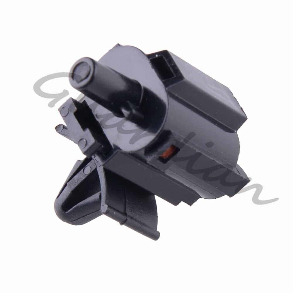 Air ambient temperature sensor 99685-3X000 is suitable for Kia SOUL SORENTO SEDONA OPTIMA