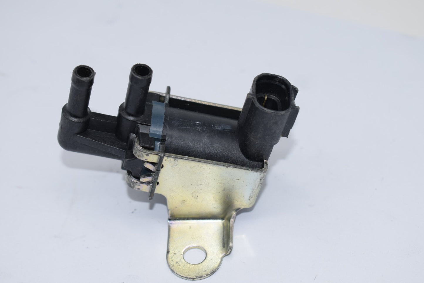 Vacuum solenoid switching valve, suitable for Dehasselblad YRV M2 1.3 64KW