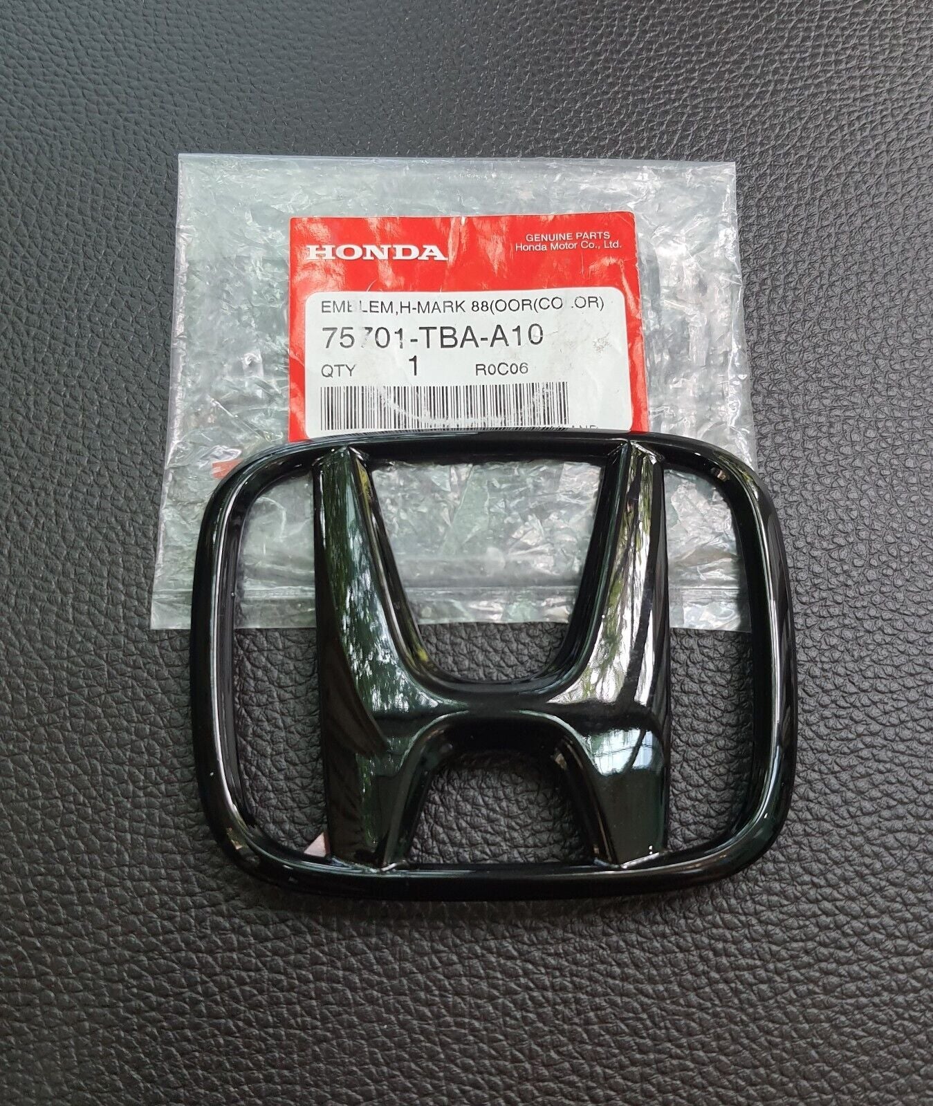 One set of for CIVIC FC FK black gloss logo embroidered badges for the rear of for Honda for CIVIC 2015-21