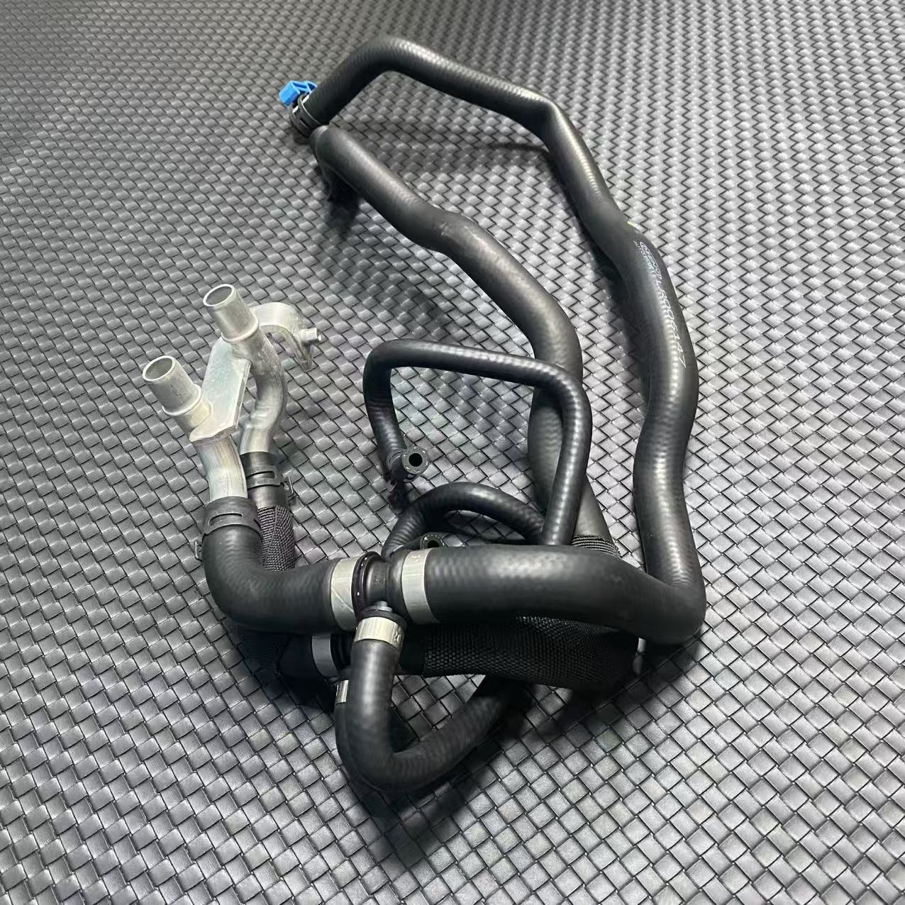 Heater water hose suitable for Land Rover for Range Rover Sport L322 06-09
