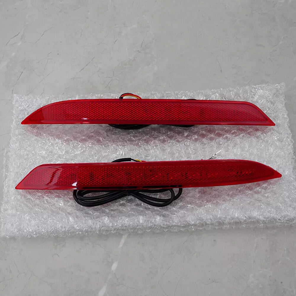 Applicable to 2016 for Honda Accord rear bumper reflector lights, taillights, and brake lights (red)