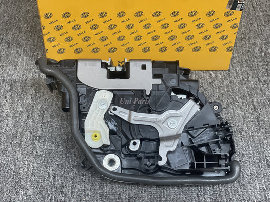 Equipment Manufacturer 51217477688 Right Front Door Lock Actuator for BMW 740i 750i M760i
