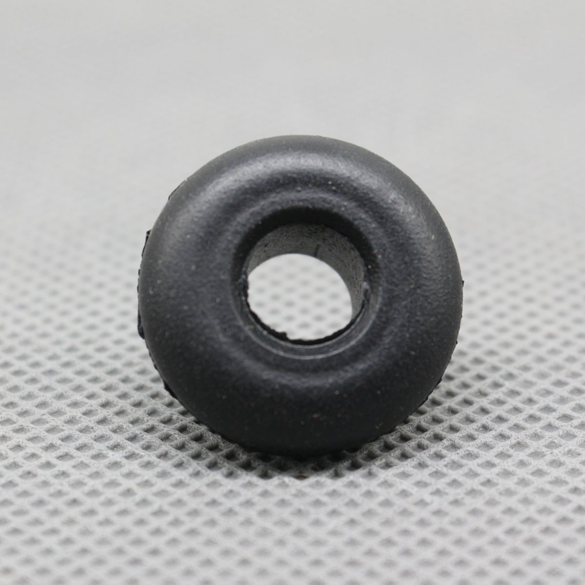 1-piece cover support rod fixing grommets for Subaru Impreza Wrx Sti Legacy Outback