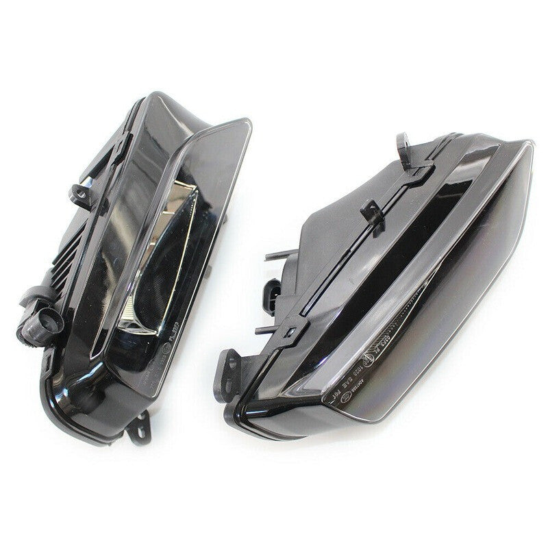 A pair of halogen clear front fog lights for Audi S5, for A5 , and S series vehicles from 2013 to 2016.