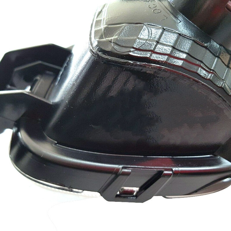 The right front bumper fog light and daytime running light are applicable to the for Kia Picanto 2018 and 2019 models.