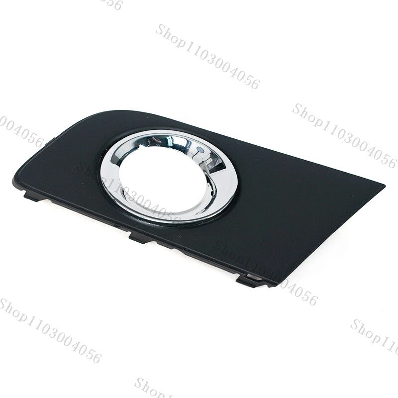 A pair of fog light frames for Volkswagen Amarok 2010-2016 car fog light trim covers.