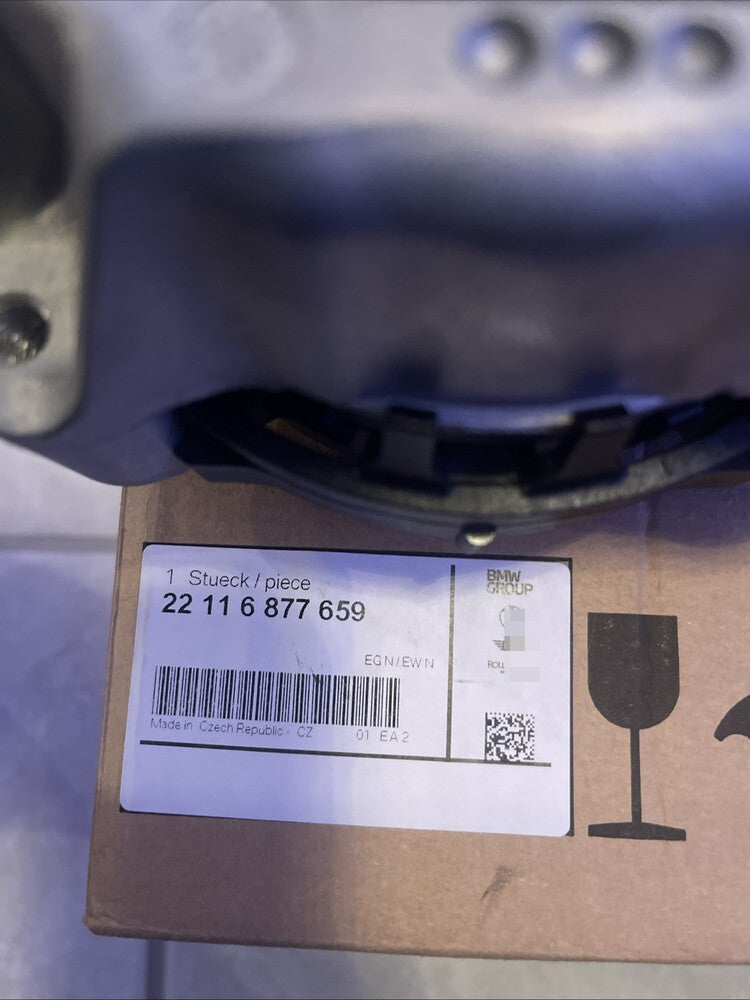 Two-piece set of left and right engine motor brackets suitable for BMW G38, G32, G12, 525Li, 530Li, 630i, 730Li