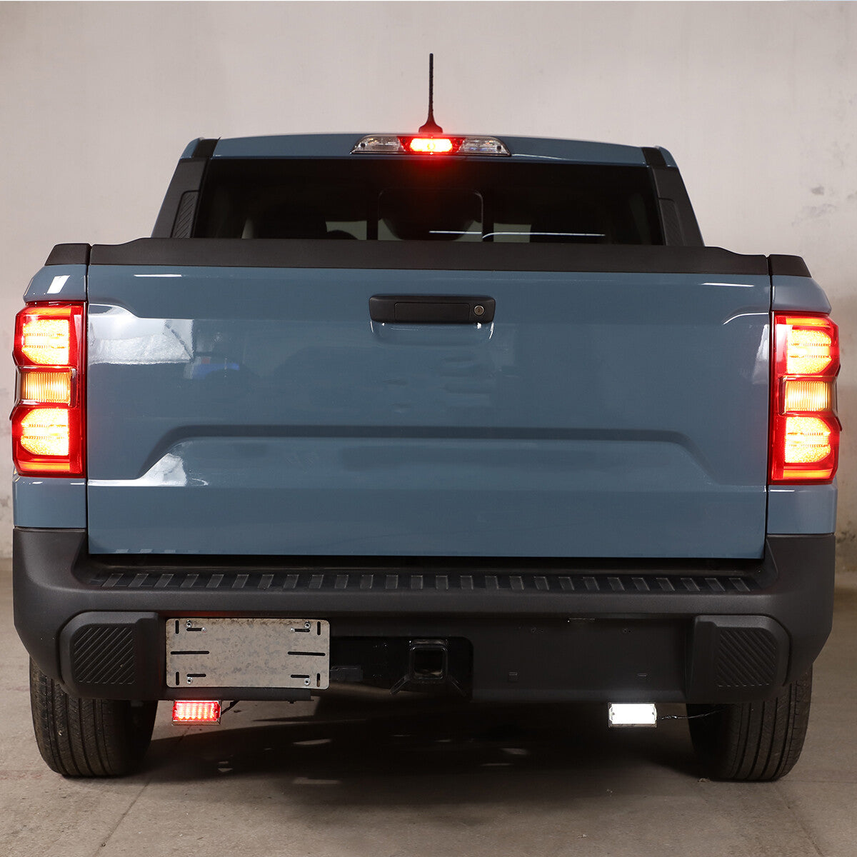 Applicable to 07-21 for Toyota Tendera 3RD third taillight cover smoked exterior