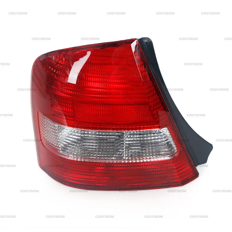 Right taillight without bulb applicable to for Mazda for Haima Familia BJ MK8 1998 - 2004