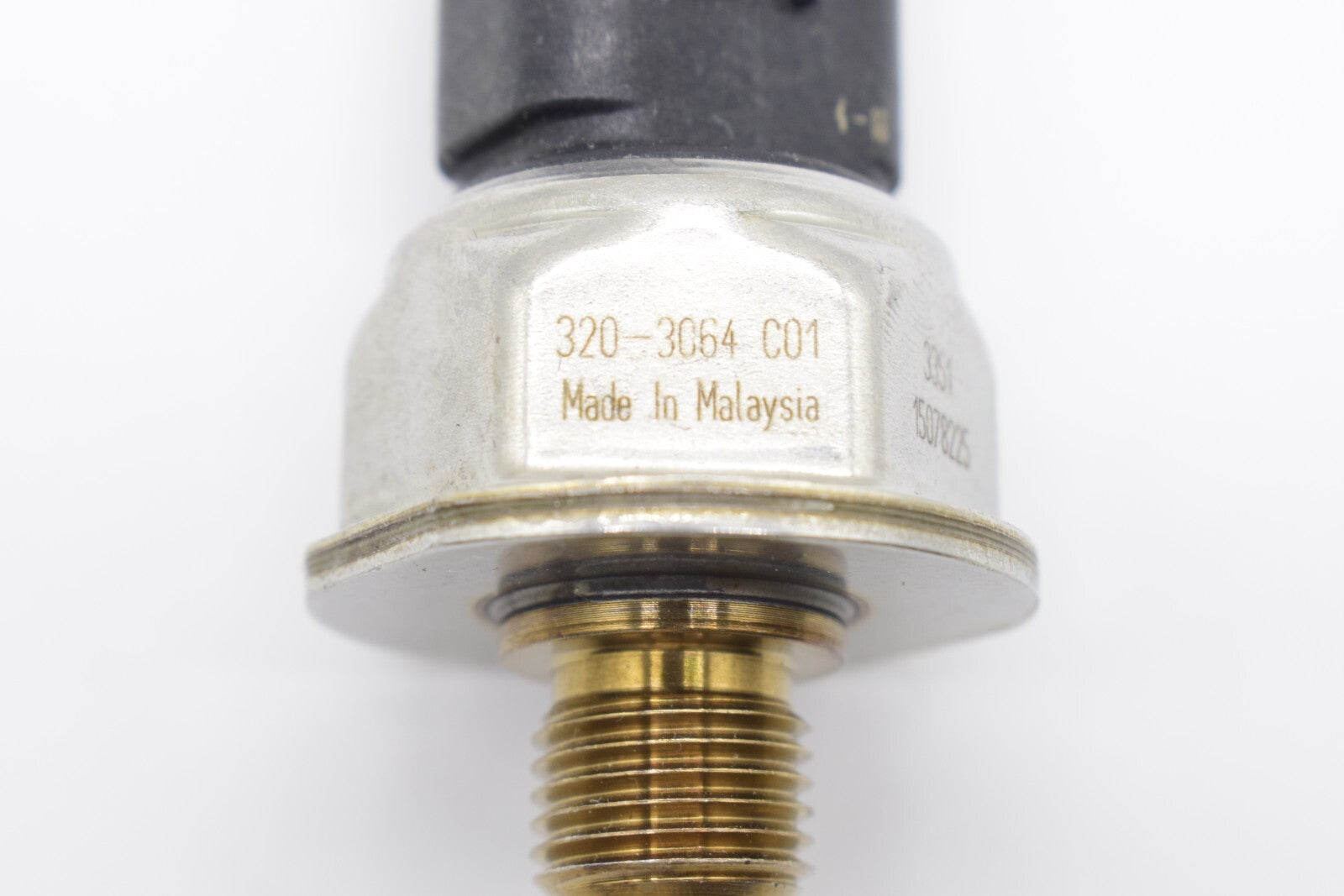 The new MN153264 Lambda Oxygen (O2) sensor is suitable for Mitsubishi Montero Pajero 4 3.0L engines.